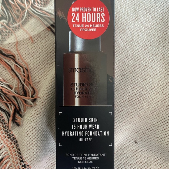 4.6 𝐒𝐦𝐚𝐬𝐡𝐛𝐨𝐱 𝐒𝐭𝐮𝐝𝐢𝐨 𝐒𝐤𝐢𝐧 - Picture 2 of 4